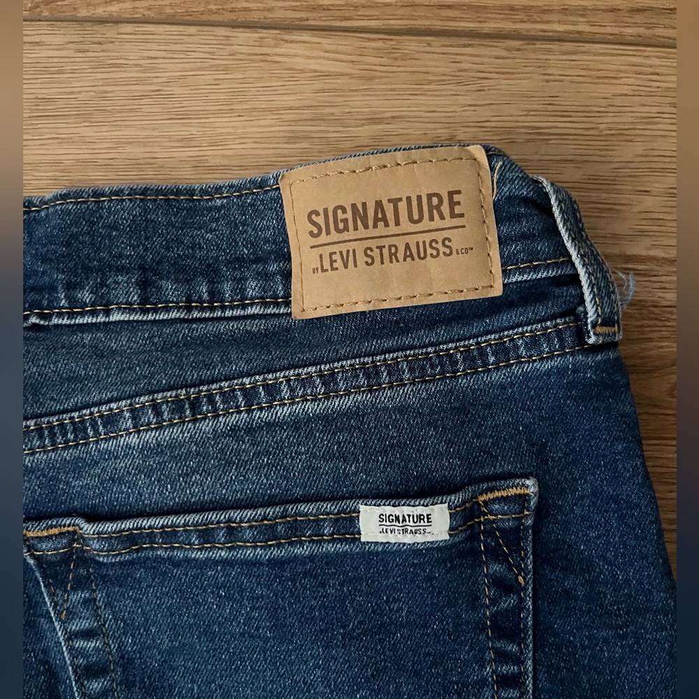 Signature by Levi Strauss Boyfriend Jeans